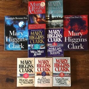 9 MARY HIGGINS CLARK book lot bundle : 7 paperbacks + 2 hardcover books